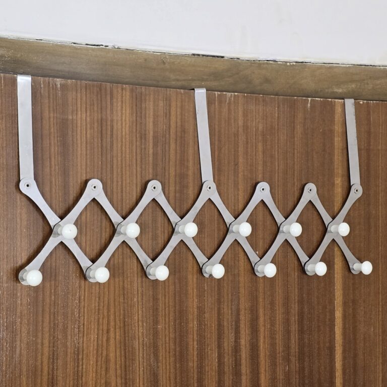 Ss Flexible Door Hanger